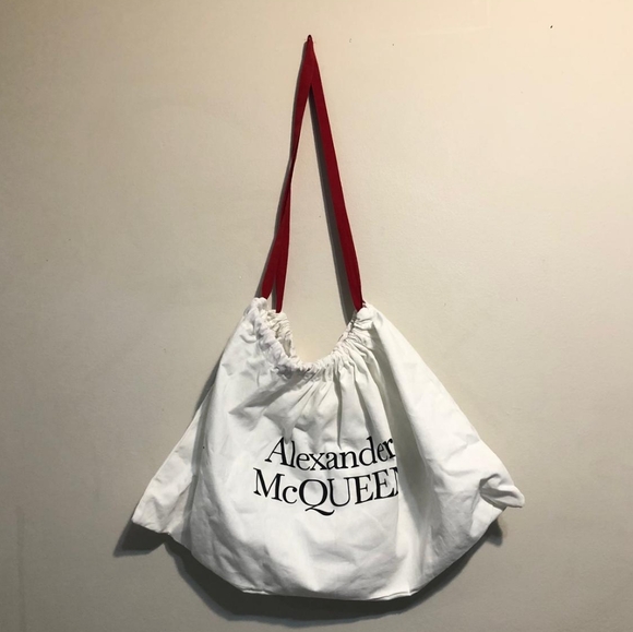 Alexander McQueen Small Ball Bundle Shoulder Bag Black/White - Picture 9 of 11